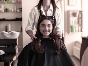 عاملات صالون للتنازل